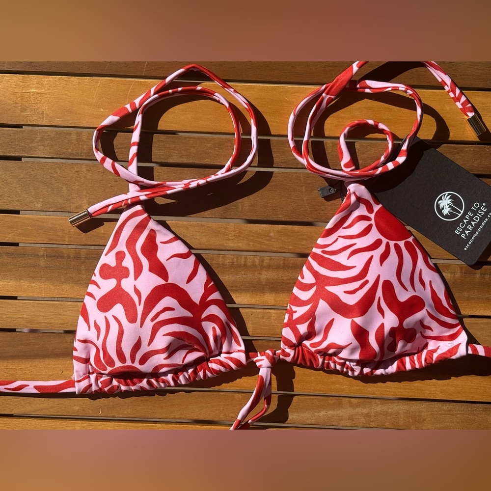 XS NWT Escape to Paradise Pink & Red Barbie pop Hawaiian Sunset Triangle Bikini - Picture 3 of 6